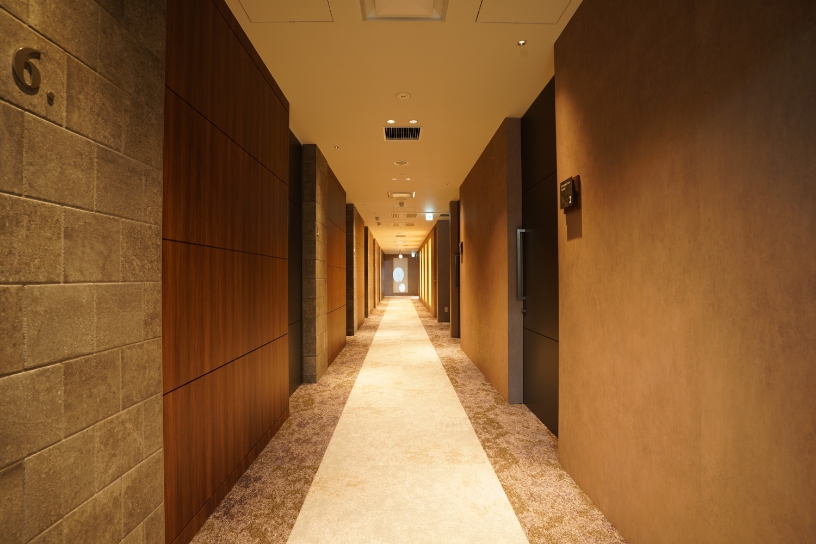 高級シティホテルのようなラグジュアリー空間